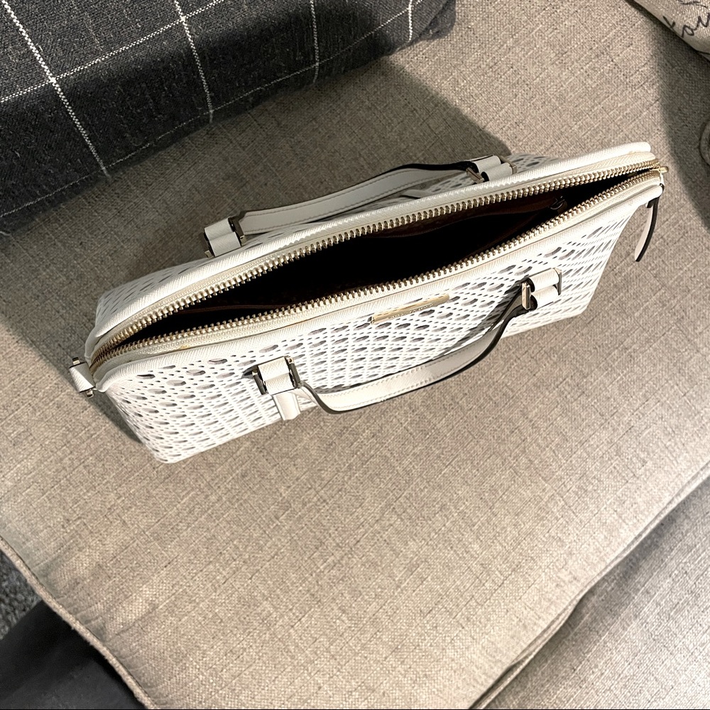 White Leather Kate Spade Handbag Purse - Picture 2 of 3